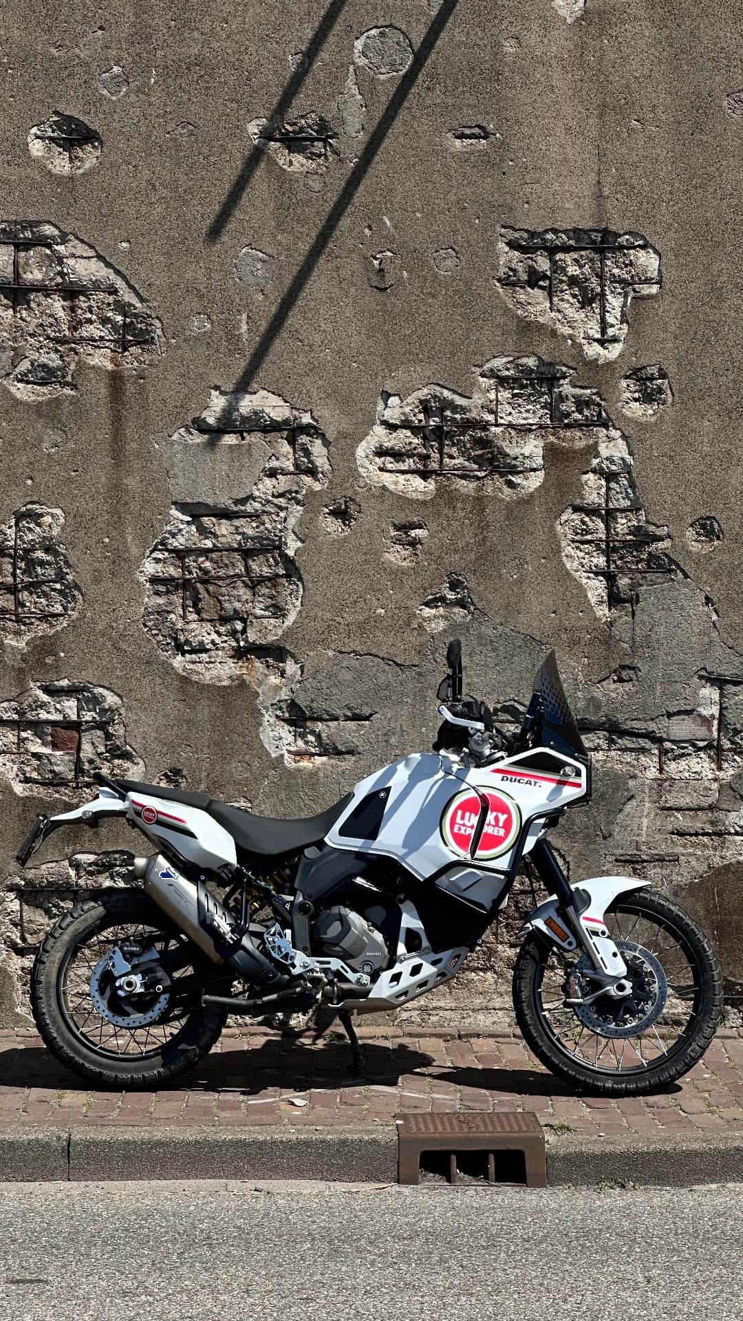 DX Lucky Explorer
